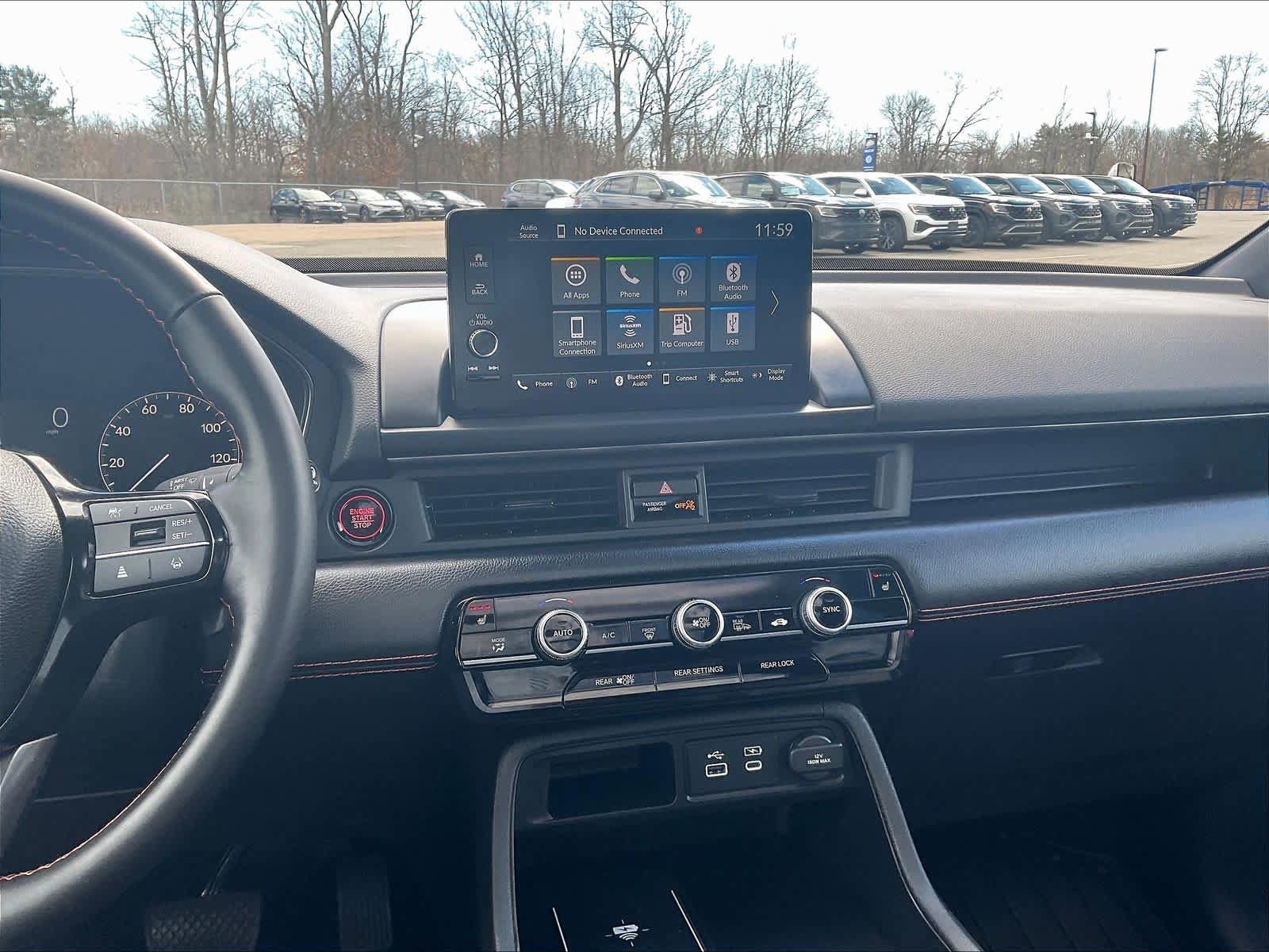 Used 2025 Honda Pilot TrailSport image 19