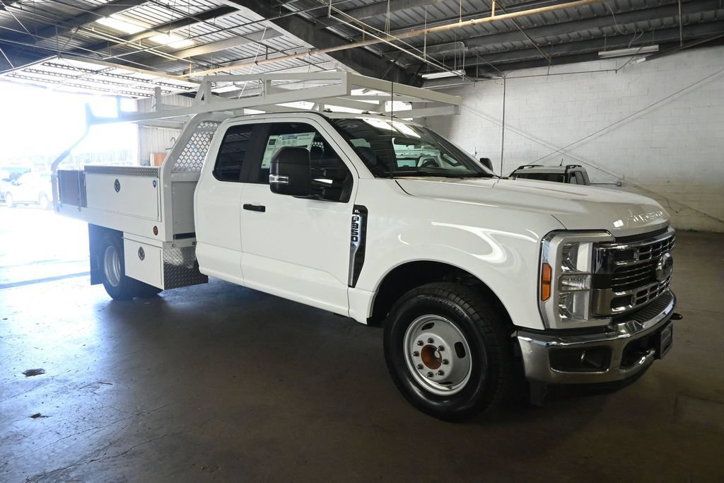 New 2026 Ford F350 XL w/ XL Chrome Package RWD image 32