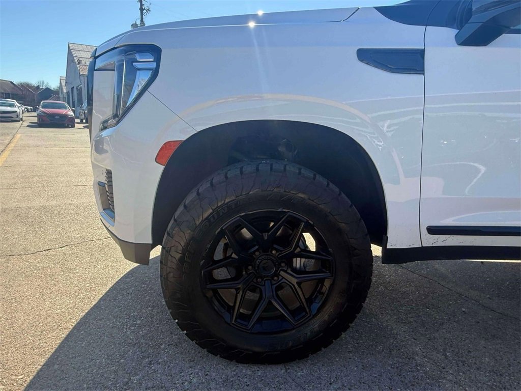 Used 2022 GMC Yukon Denali image 5