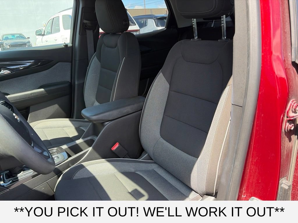 Used 2025 Chevrolet TrailBlazer LT AWD/4WD image 10