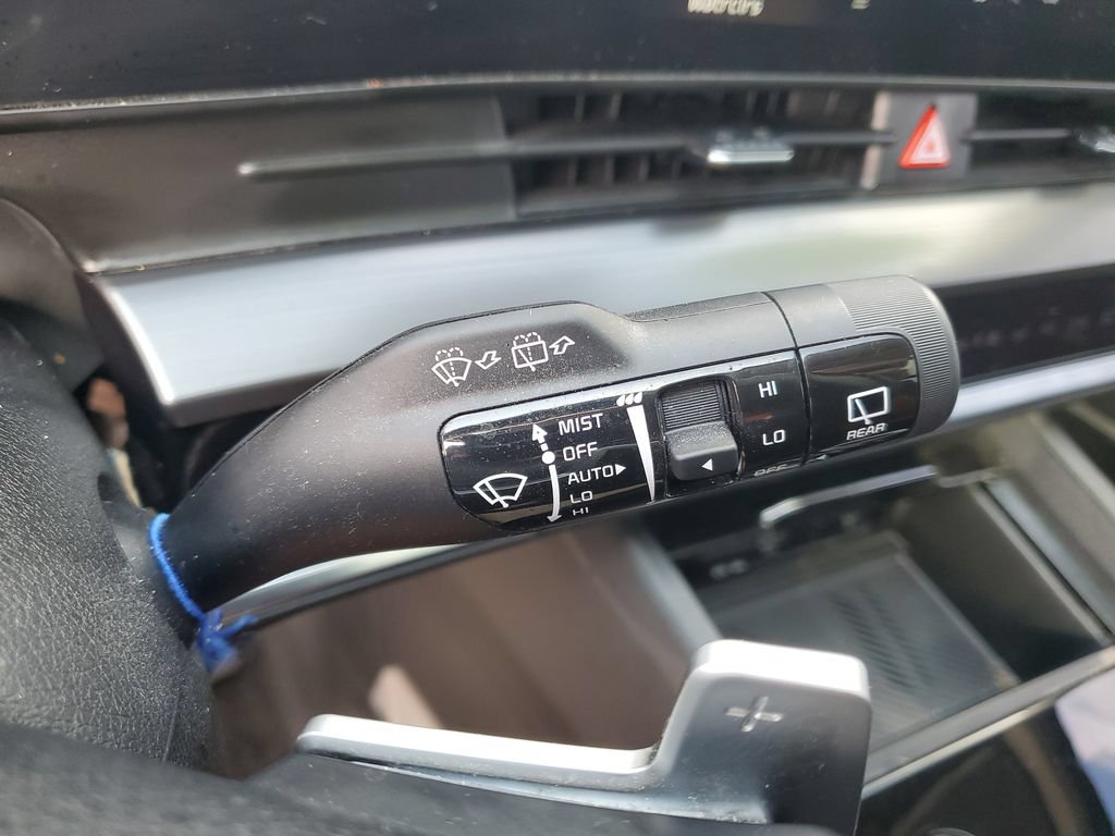 Used 2023 Kia Sportage EX w/ EX Premium Package AWD/4WD image 16