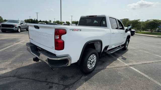 Used 2025 Chevrolet Silverado 2500 LT w/ Convenience Package AWD/4WD image 8