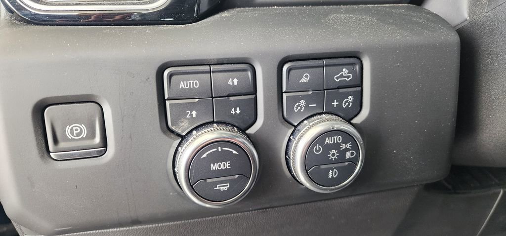 Used 2024 GMC Sierra 1500 Denali w/ Technology Package AWD/4WD image 27