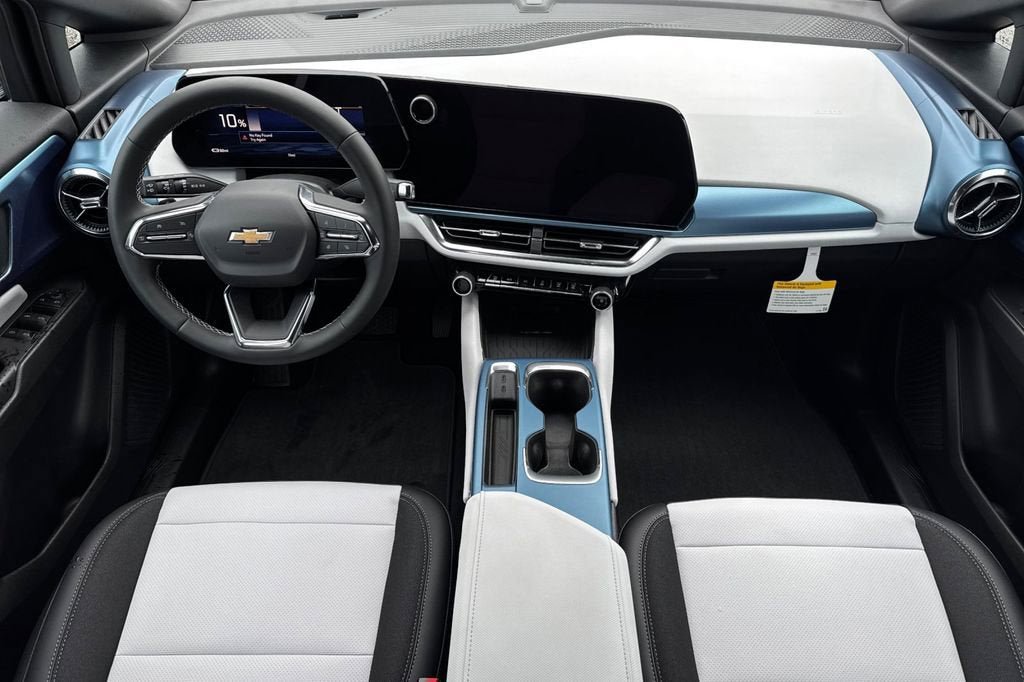 New 2026 Chevrolet Equinox EV LT w/ LPO, Blackout Package FWD image 12