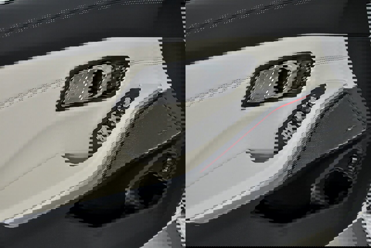 Used 2026 BMW M3 Competition image 18