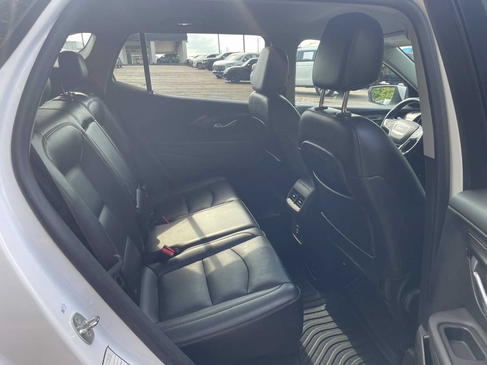 Used 2020 GMC Terrain SLT w/ Preferred Package AWD/4WD image 34