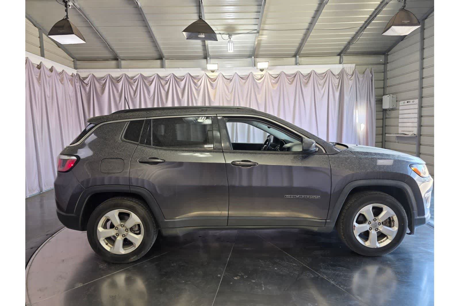 Used 2020 Jeep Compass Latitude FWD image 12