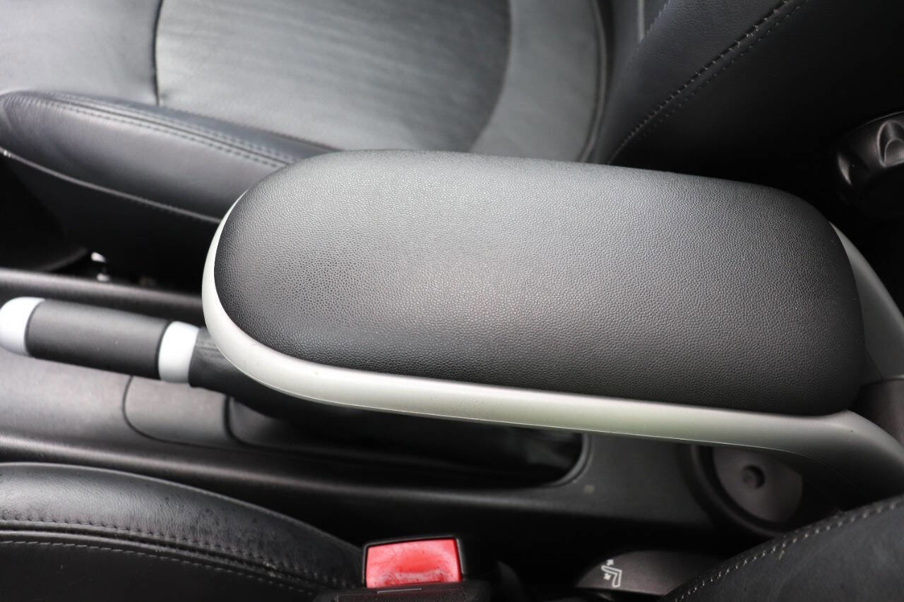 Used 2009 MINI Cooper Hardtop image 24