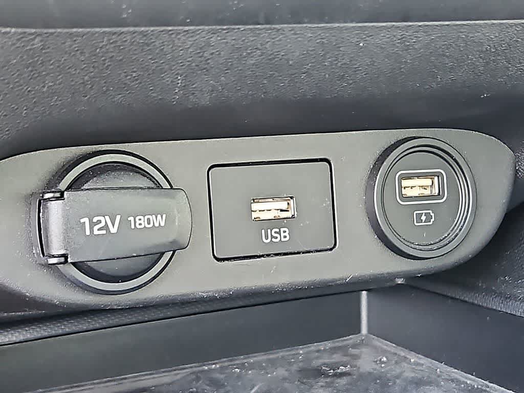 Used 2021 Hyundai Elantra Limited FWD image 27