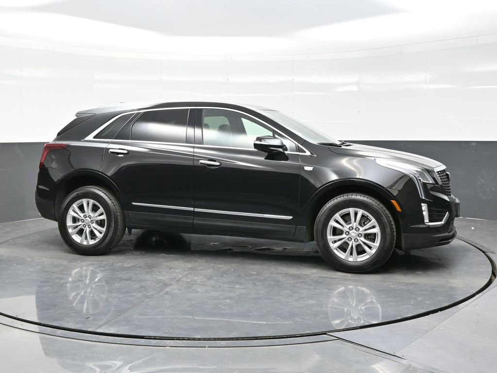 Certified 2025 Cadillac XT5 Luxury w/ LPO, Floor Liner Package AWD/4WD image 8