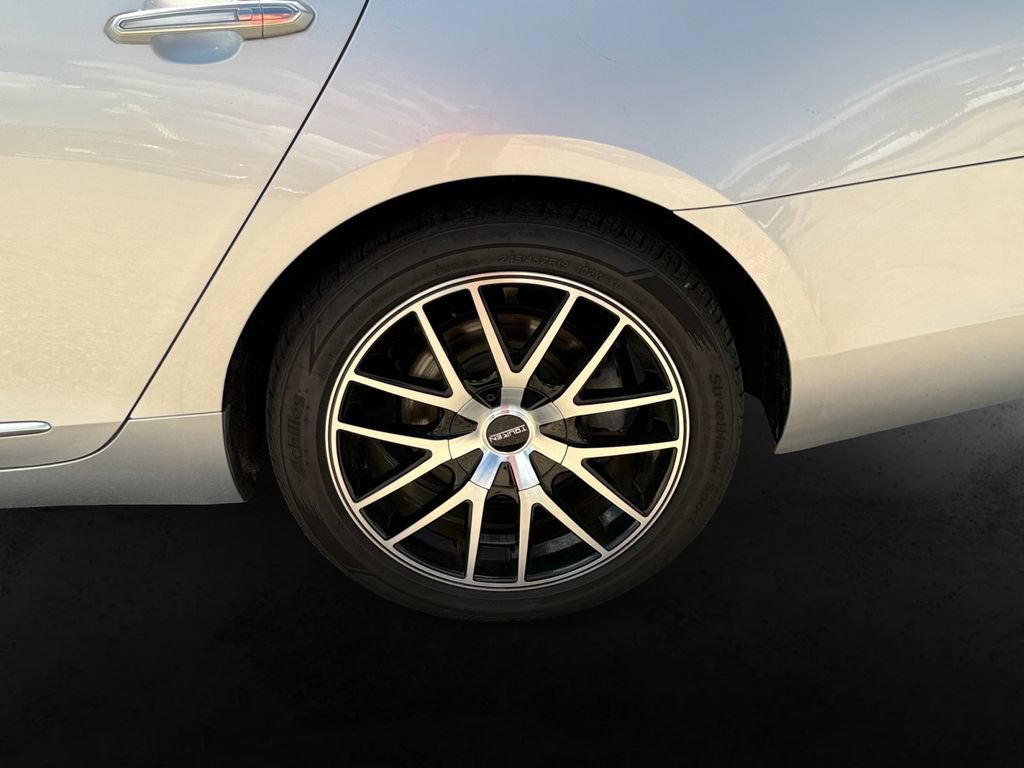Used 2014 Cadillac XTS Luxury FWD image 12