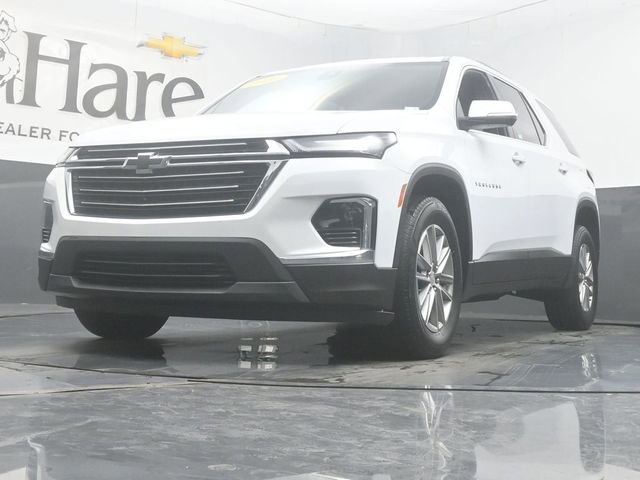 Used 2023 Chevrolet Traverse LT FWD image 4