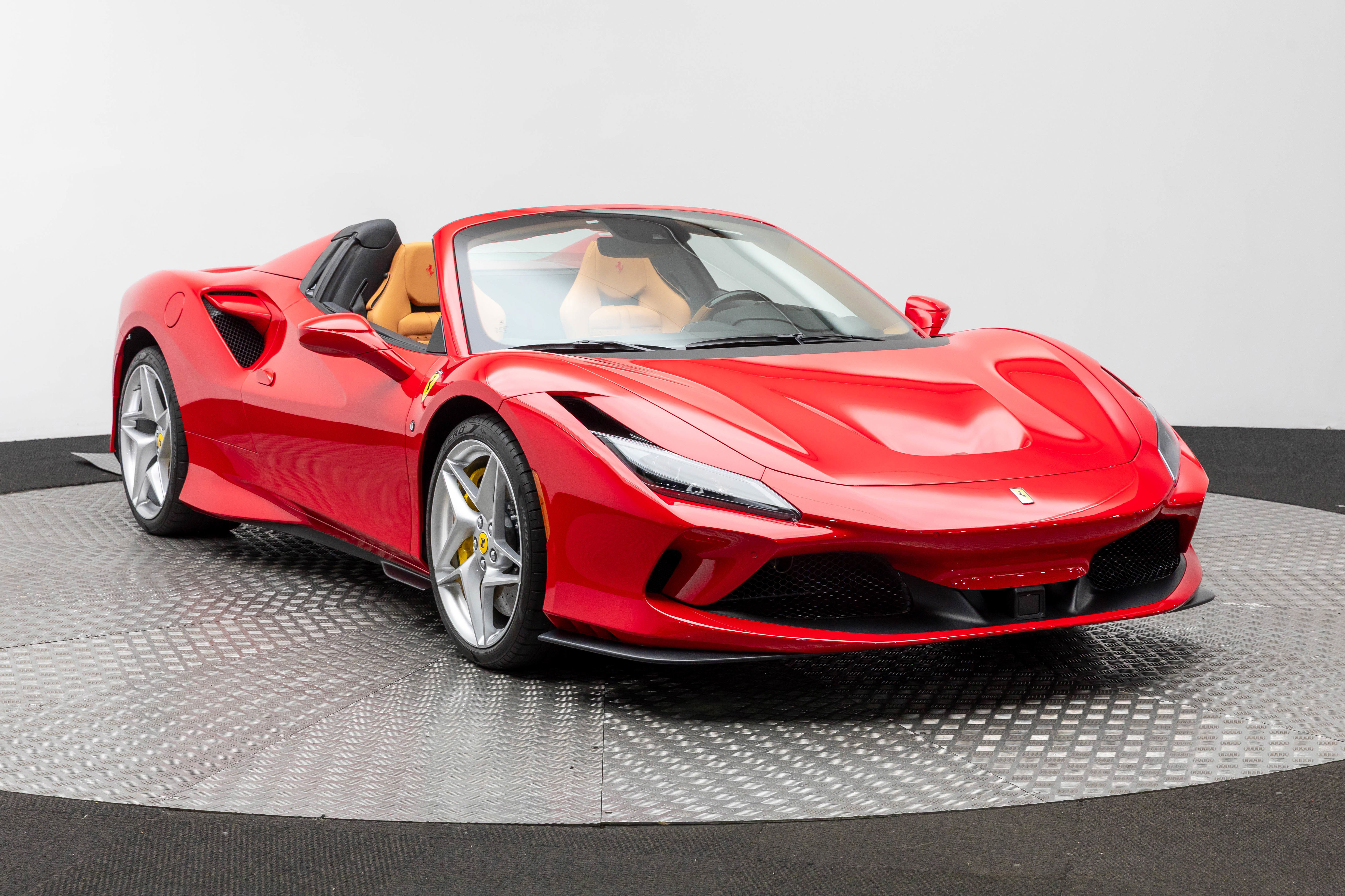 Certified 2022 Ferrari F8 Tributo image 11