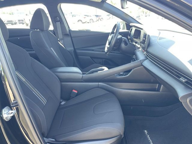 Used 2025 Hyundai Elantra Sport FWD image 26