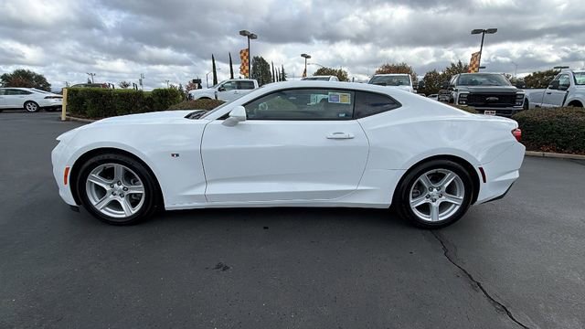 Used 2024 Chevrolet Camaro LT w/ Technology Package image 7