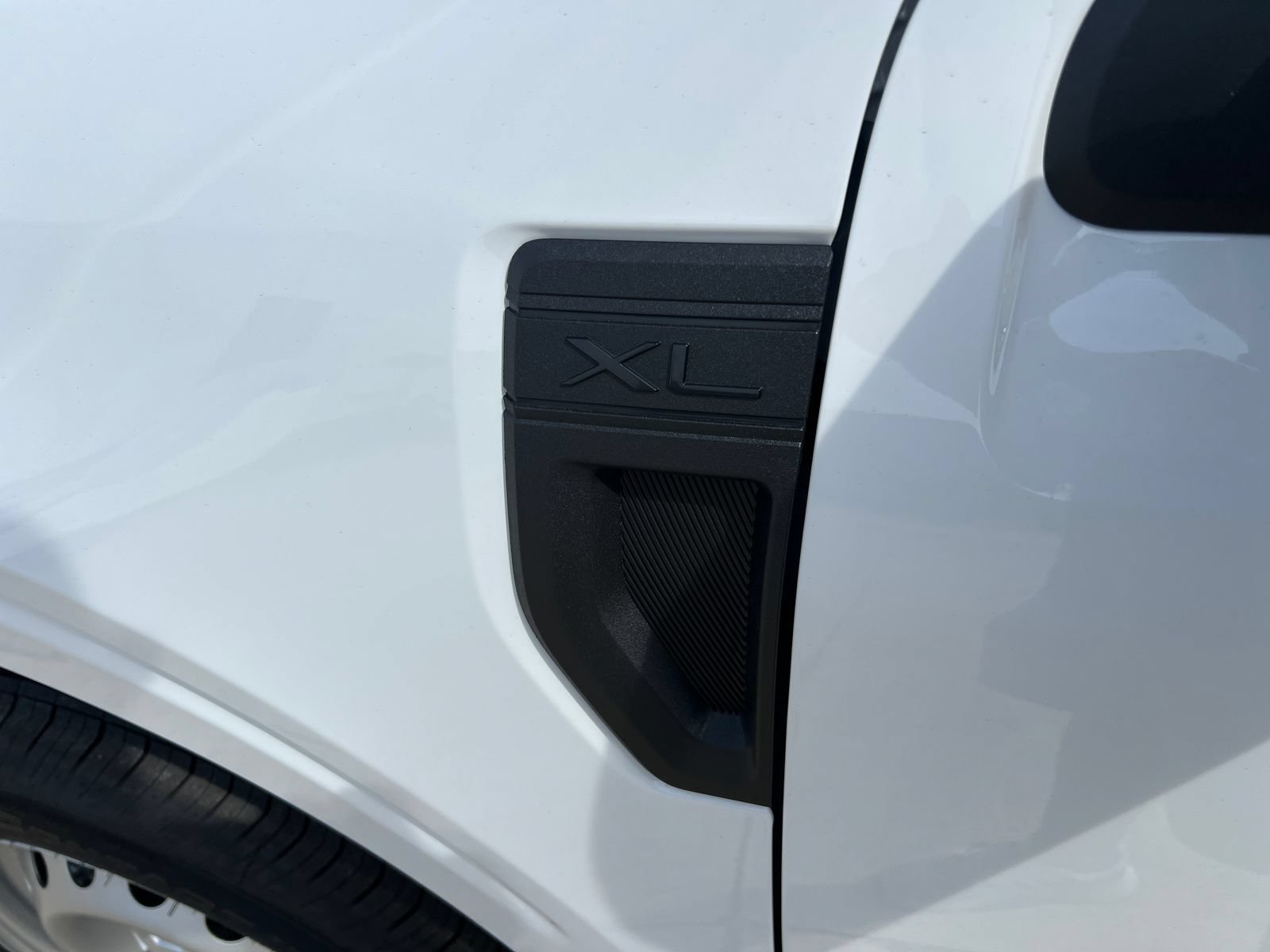 New 2026 Ford Maverick XL FWD image 28