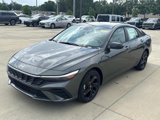 New 2026 Hyundai Elantra Sport w/ Cargo Package FWD image 4