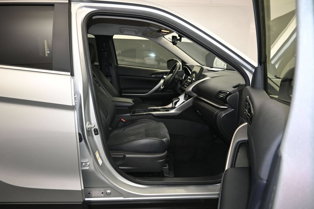 Used 2024 Mitsubishi Eclipse Cross SEL AWD/4WD image 27
