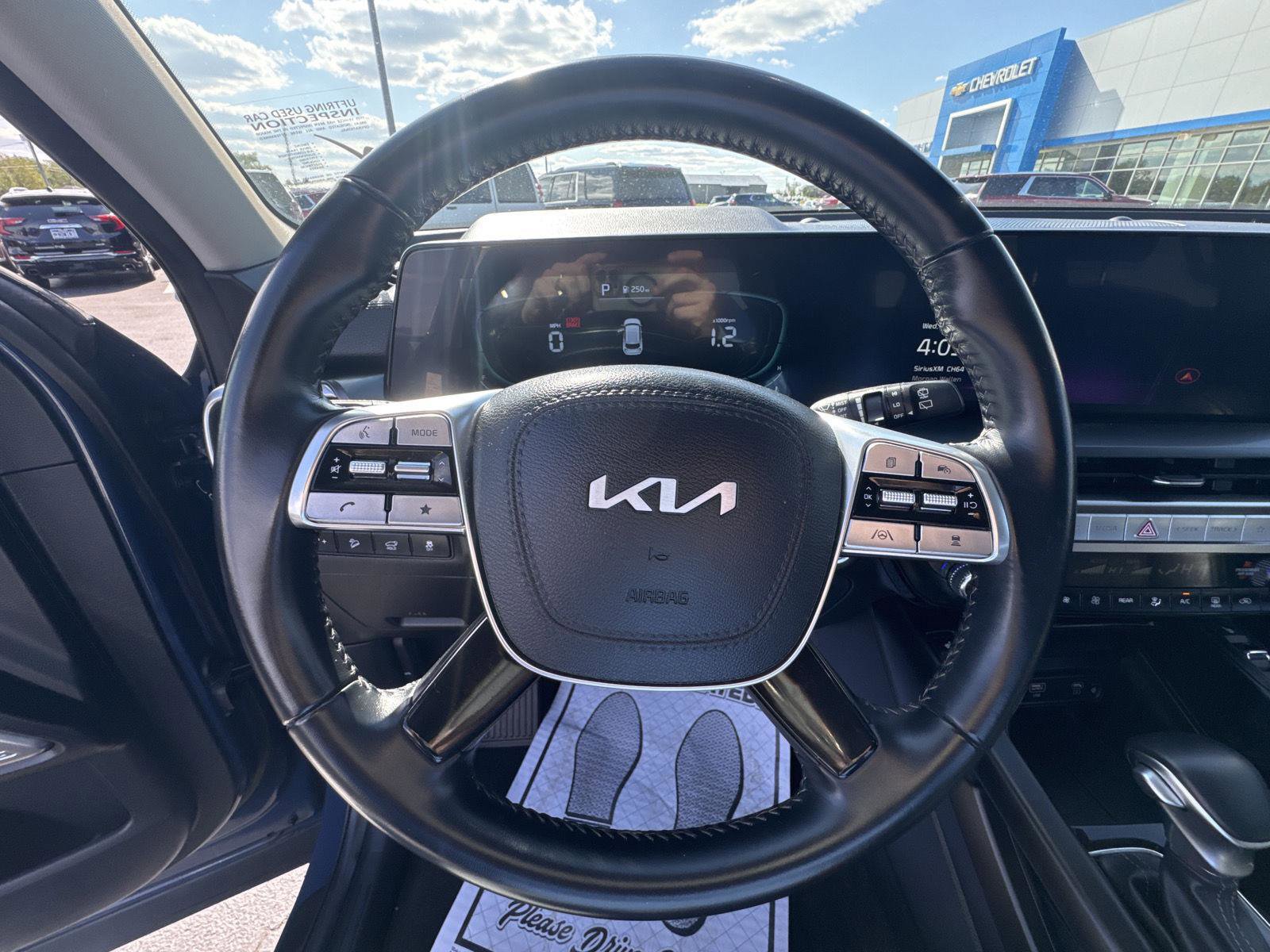 Used 2025 Kia Telluride S AWD/4WD image 21