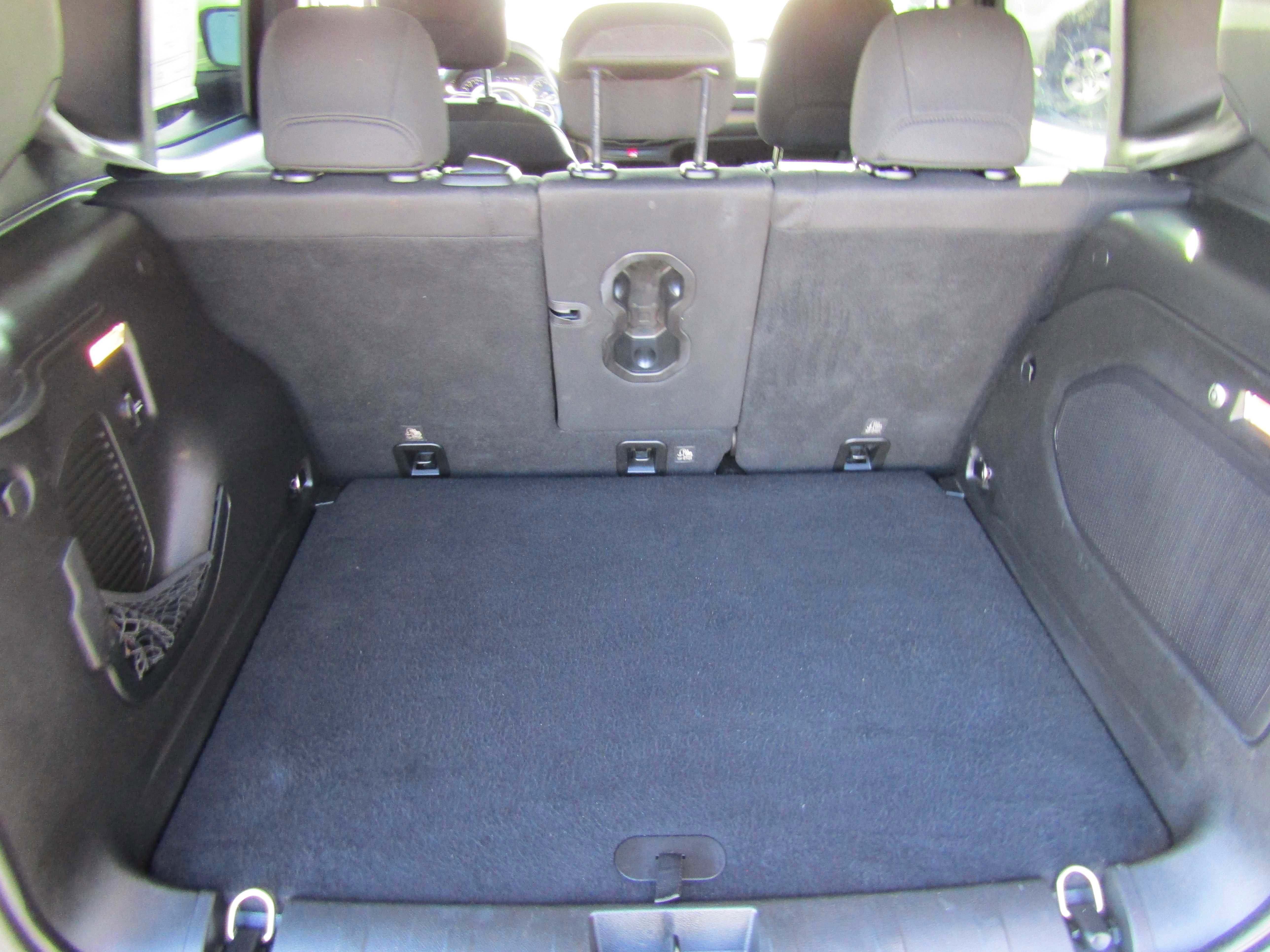 Used 2016 Jeep Renegade 75th Anniversary image 29