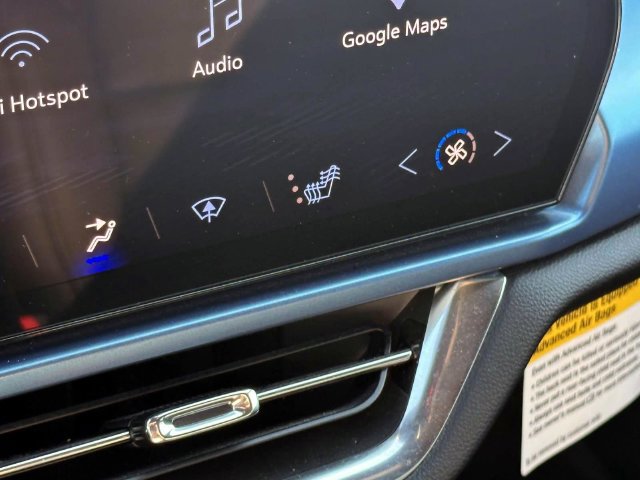 Used 2024 Chevrolet Equinox EV LT FWD image 30