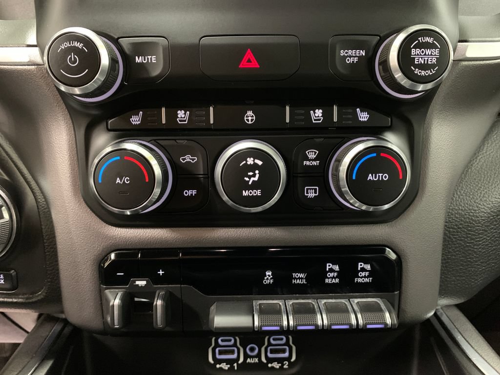 Used 2020 RAM 1500 Laramie w/ Sport Appearance Package AWD/4WD image 10