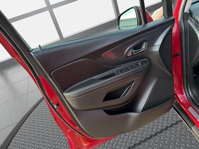 Used 2019 Buick Encore Essence AWD/4WD image 25
