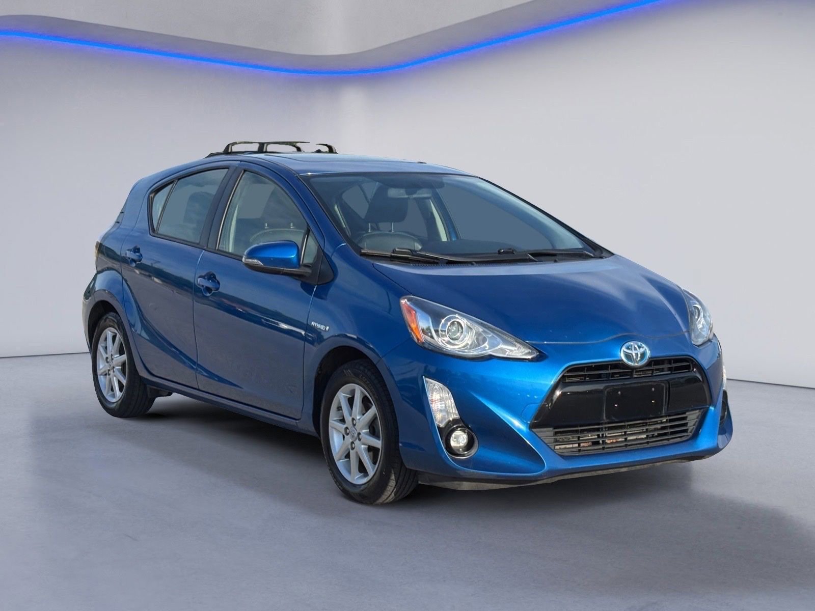 Used 2015 Toyota Prius C Four FWD image 5