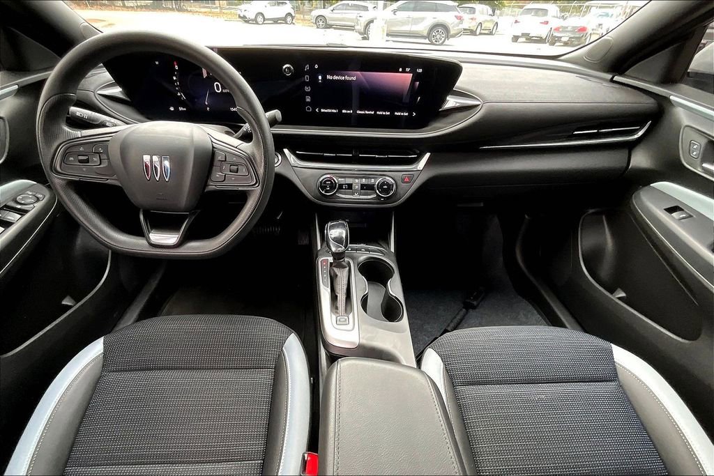 Used 2024 Buick Envista Preferred w/ Convenience II Package image 18