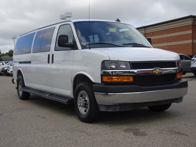 Used 2025 Chevrolet Express 3500 LT w/ LT Preferred Equipment Group RWD image 30