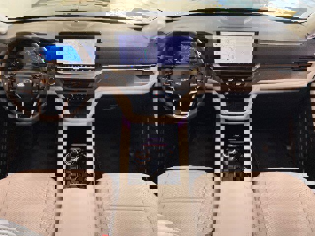 Used 2025 Ford Explorer Platinum w/ LUX Leather Package image 12