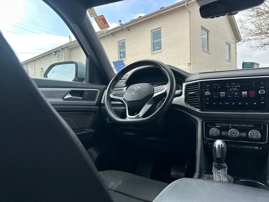 Used 2023 Volkswagen Atlas Cross Sport SE image 49