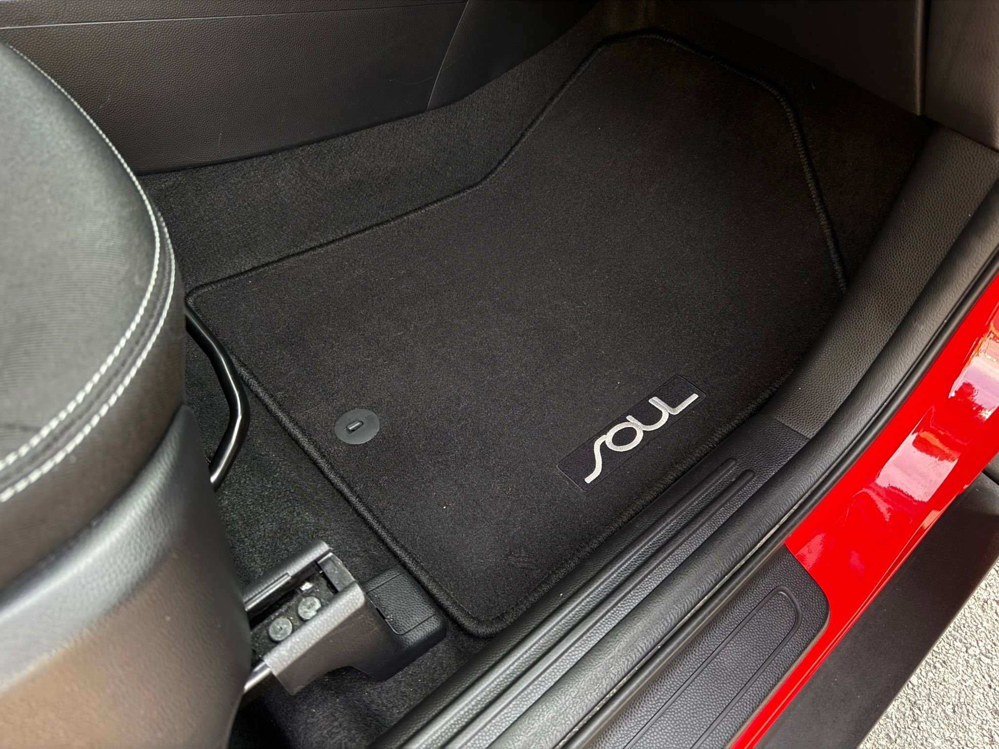 Used 2019 Kia Soul + image 14