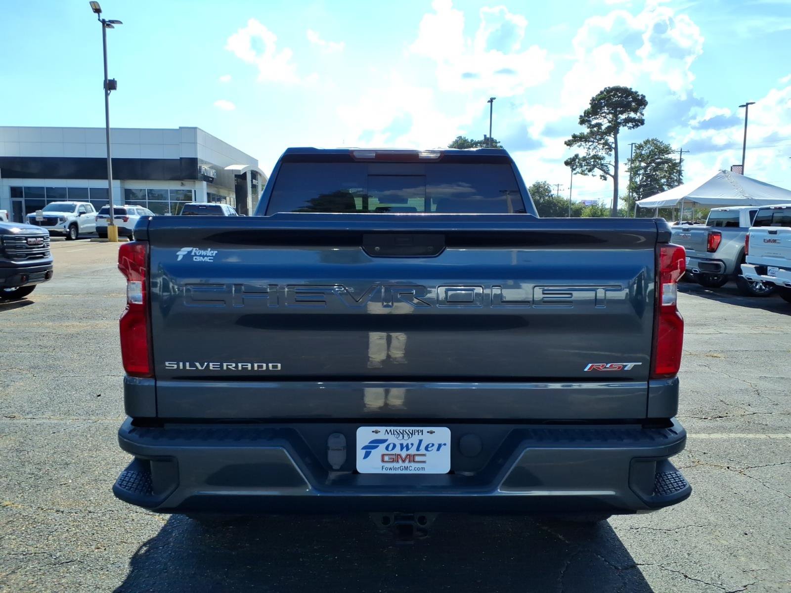 Used 2020 Chevrolet Silverado 1500 RST w/ Texas Edition AWD/4WD image 4