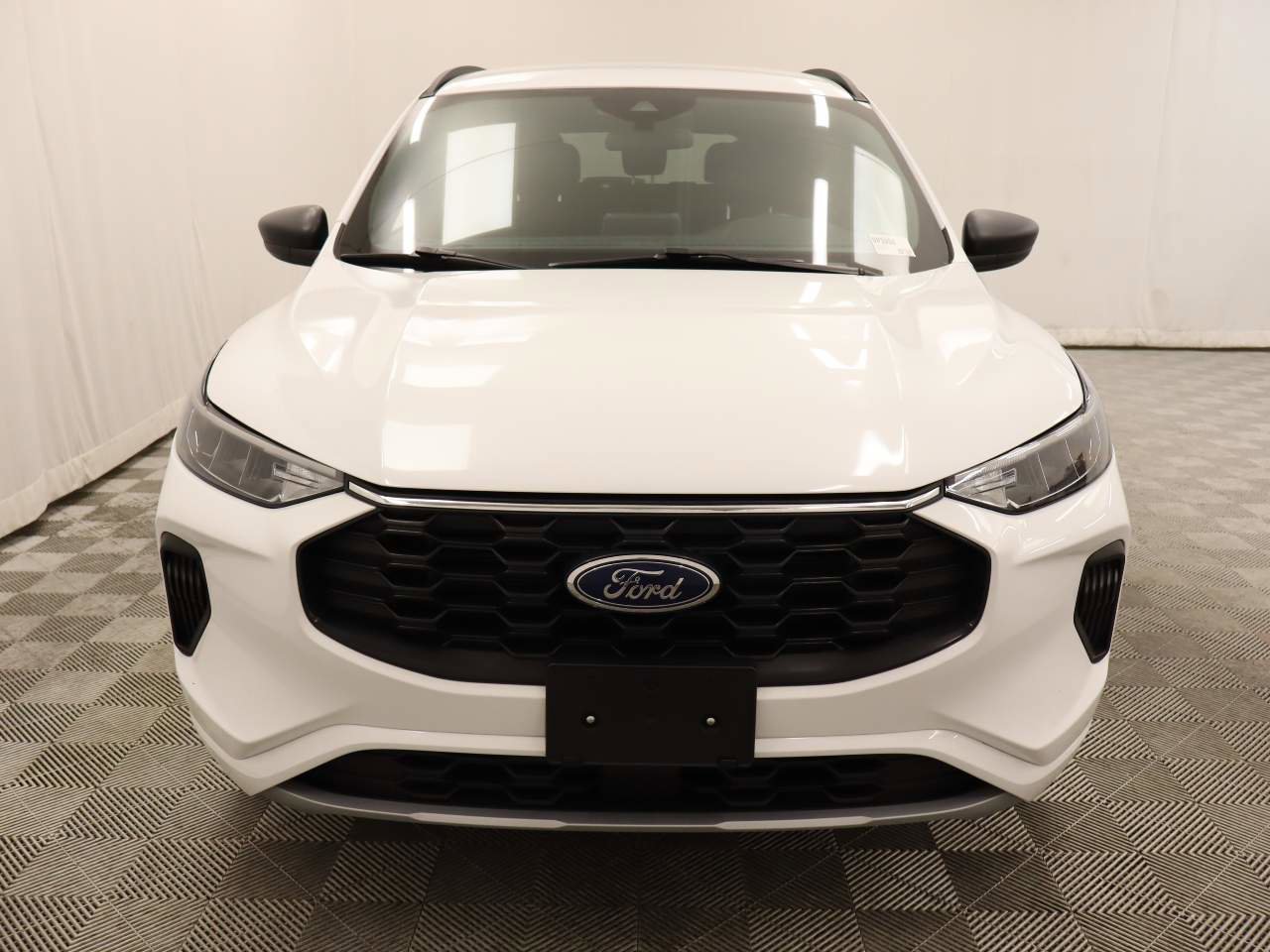 Used 2023 Ford Escape ST-Line image 4