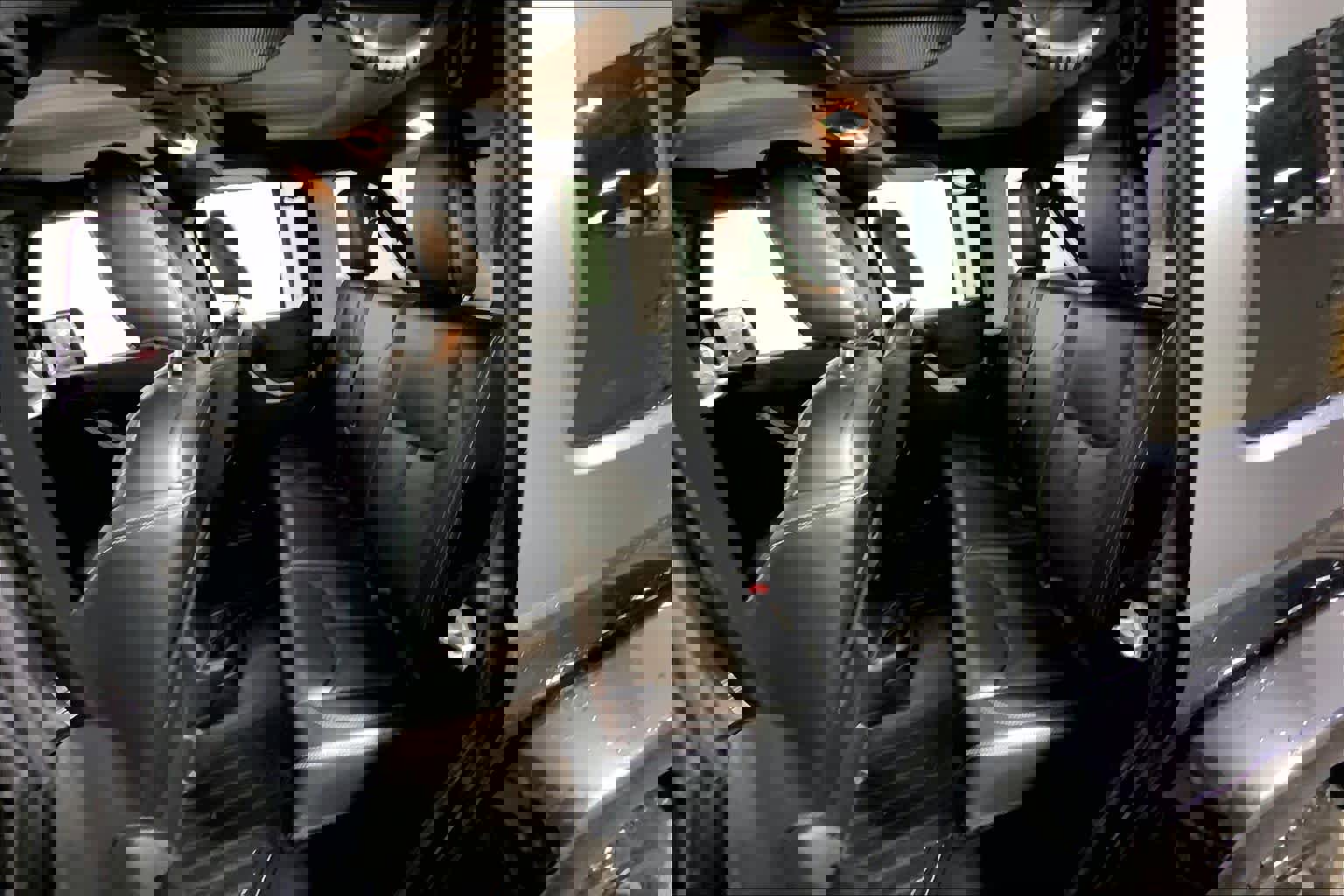 Used 2017 Jeep Wrangler Unlimited Sahara w/ Connectivity Group image 20