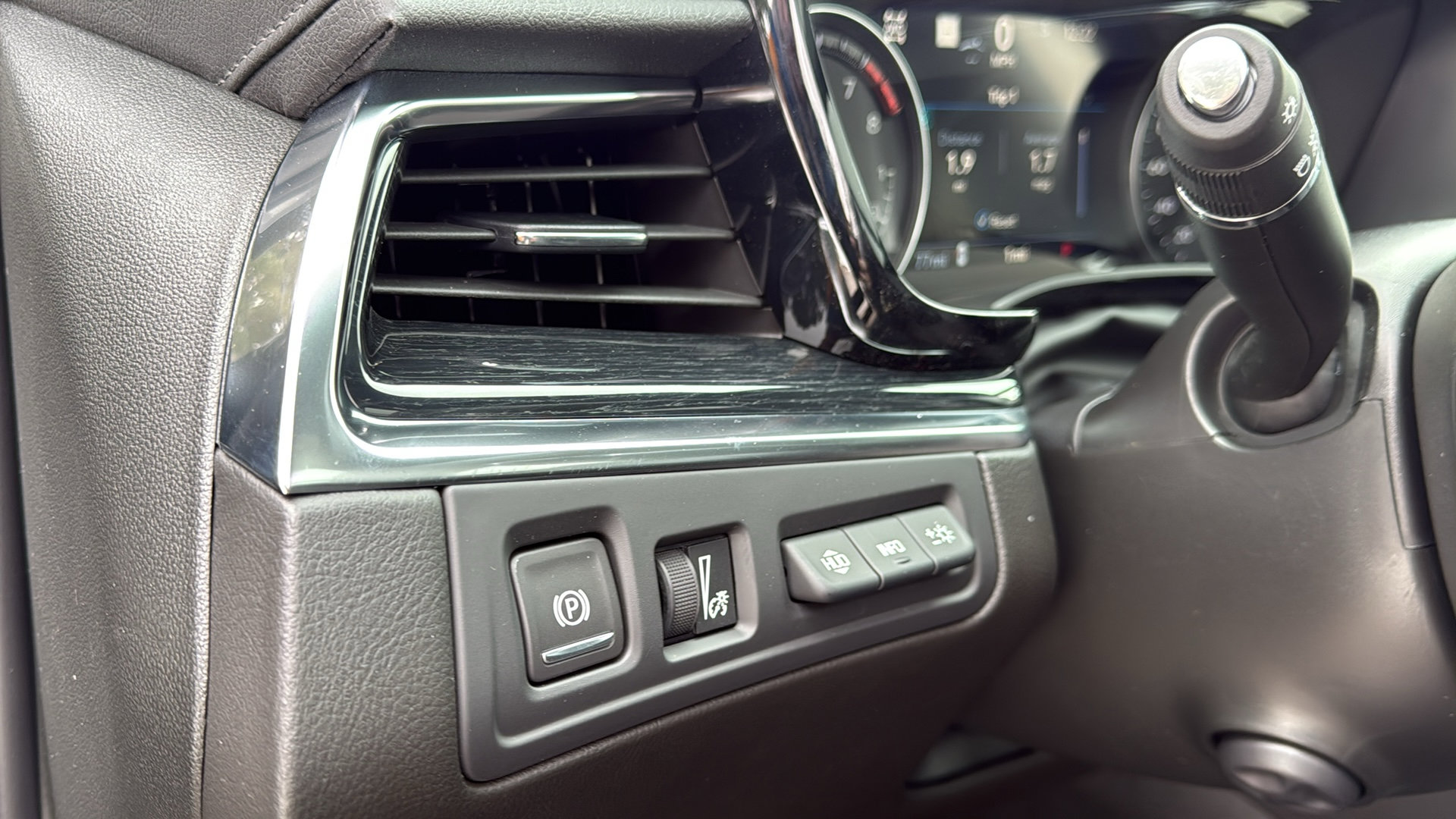 New 2026 Cadillac XT5 Premium Luxury w/ Driver Assist Package image 13