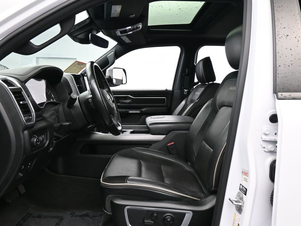 Used 2021 RAM 1500 Laramie w/ Night Edition image 12