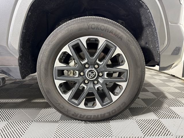 Used 2023 Toyota Tundra Limited AWD/4WD image 11