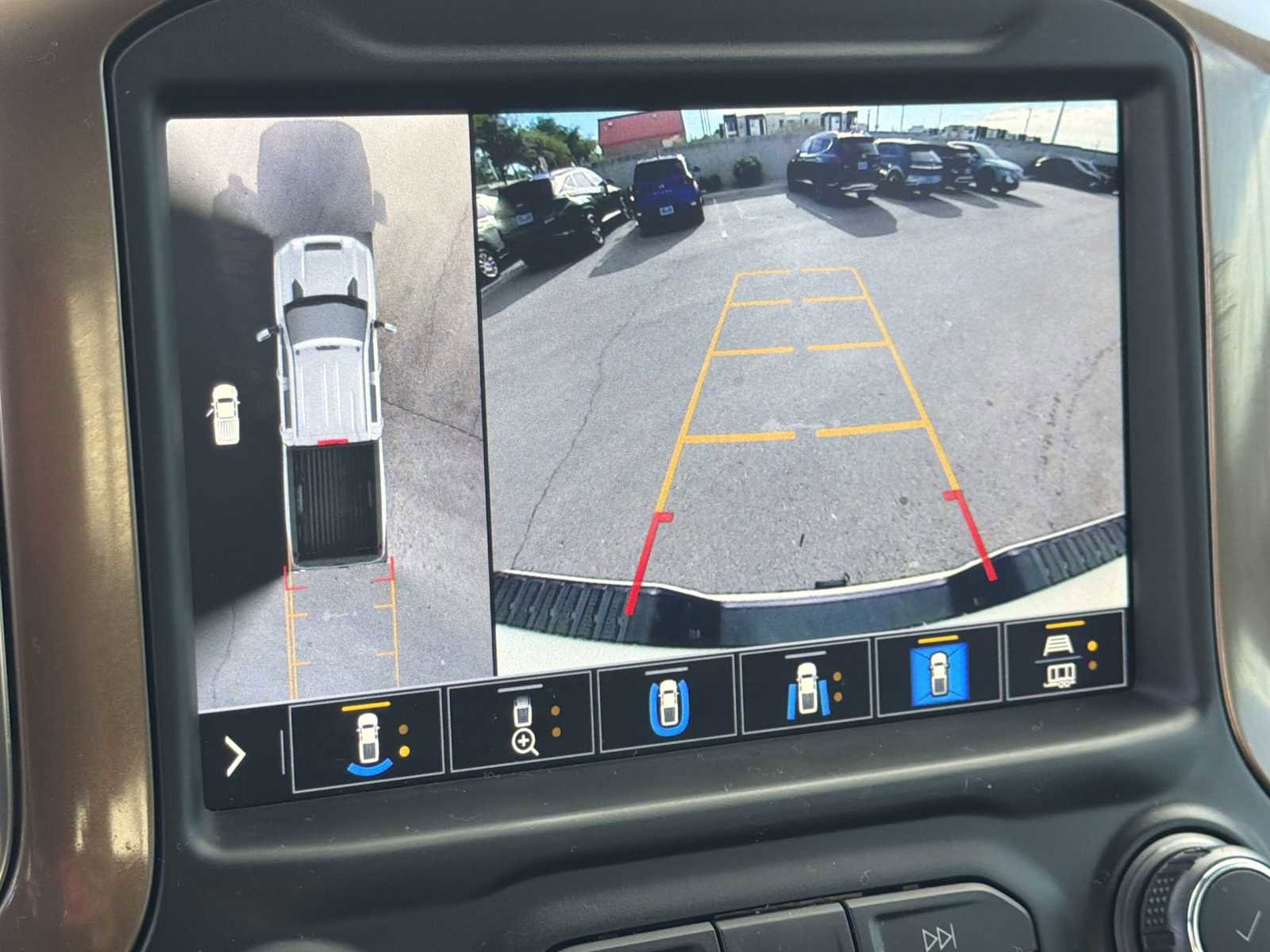 Used 2021 Chevrolet Silverado 3500 High Country image 10