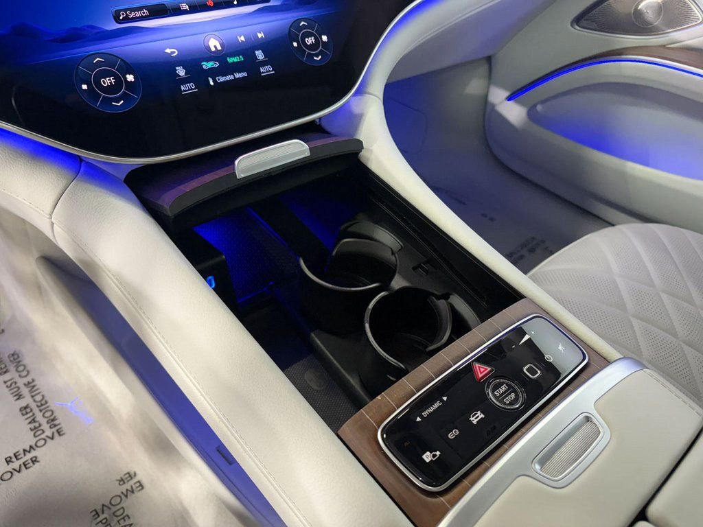 Used 2022 Mercedes-Benz EQS 580 4MATIC Sedan image 16