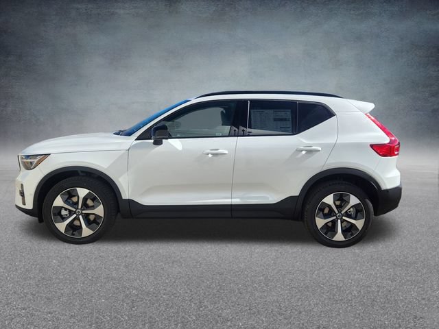 New 2026 Volvo XC40 B5 Plus w/ Protection Package Premier AWD/4WD image 4