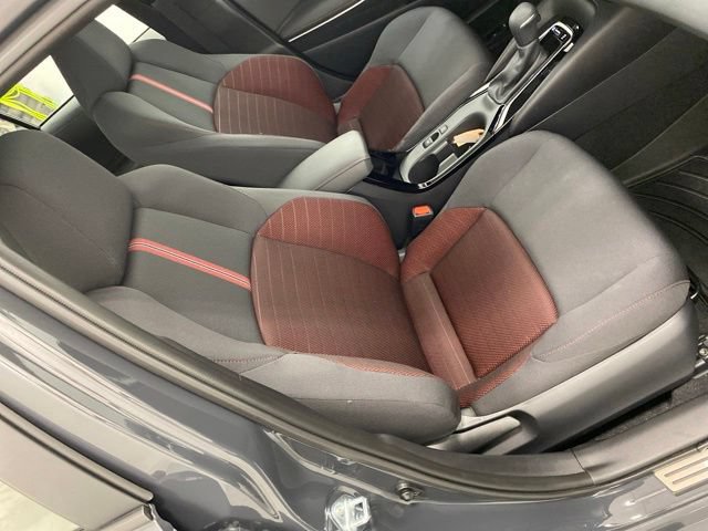 Used 2025 Toyota Corolla SE w/ SE Premium Package FWD image 29