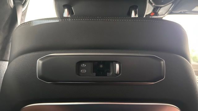 Used 2026 BMW X7 M60i image 52