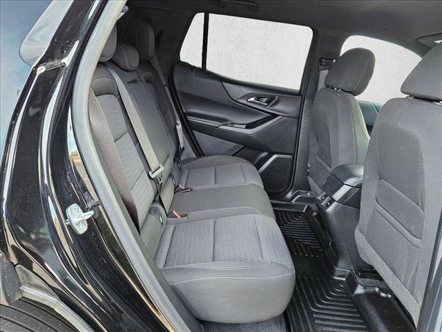 Used 2025 Chevrolet Equinox LT w/ Safety and Technology Package image 18