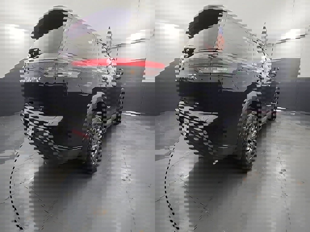 New 2025 Nissan Pathfinder S image 8