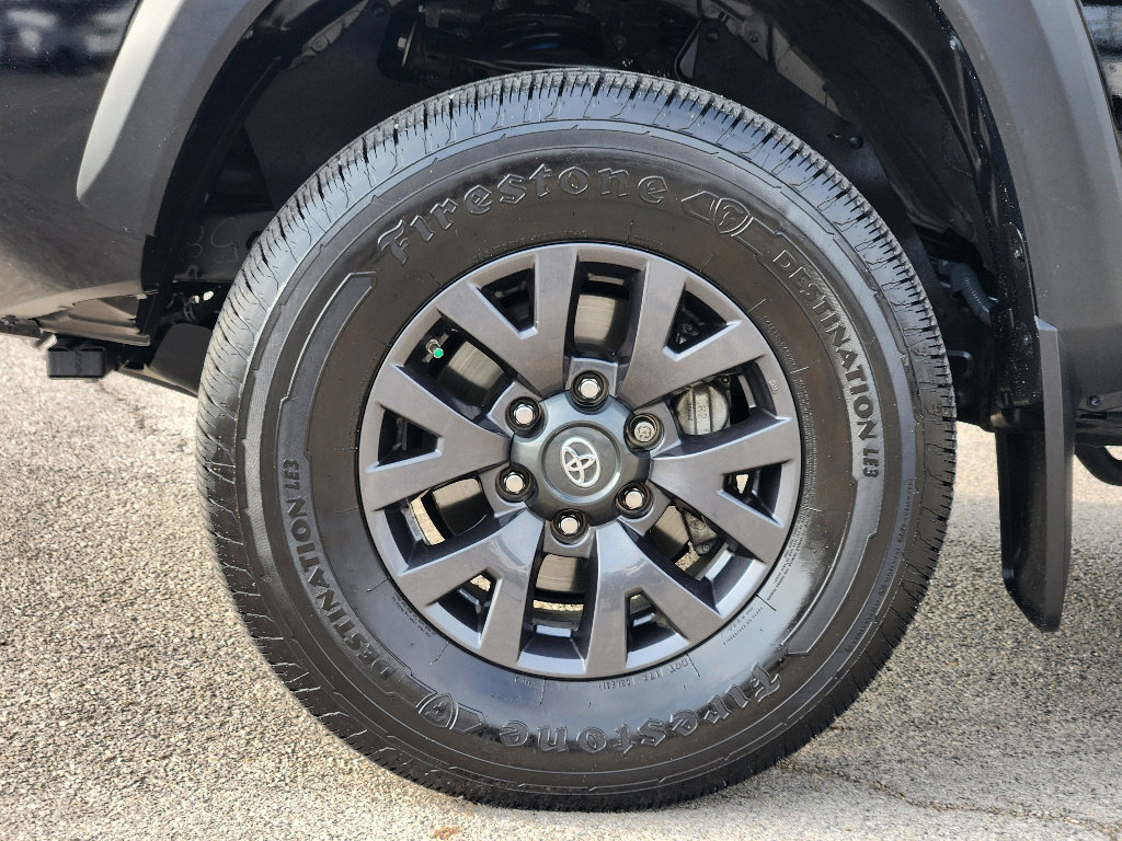 Used 2023 Toyota Tacoma TRD Off-Road w/ Technology Package image 10