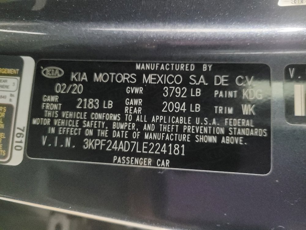 Used 2020 Kia Forte LXS FWD image 33