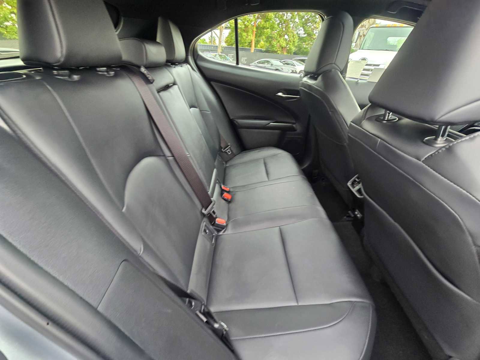 Certified 2025 Lexus UX 300h FWD w/ Accessory Package (Z2) image 14