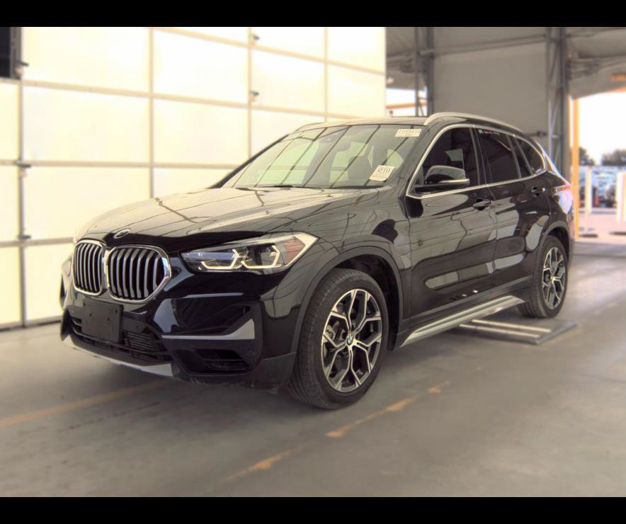 Used 2022 BMW X1 sDrive28i w/ Premium Package 2 FWD image 2